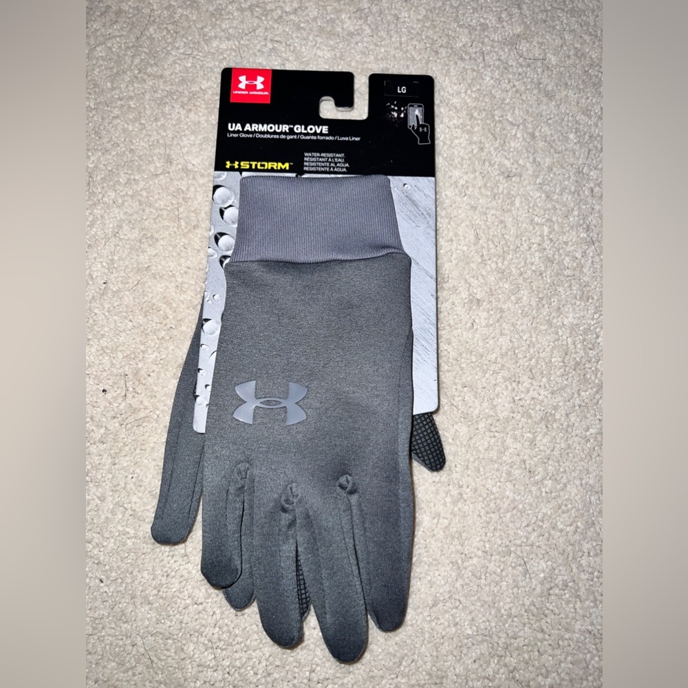 Beat the Chill! Men’s NWT Under Armour Storm Gloves: Liner, Running Large or XL